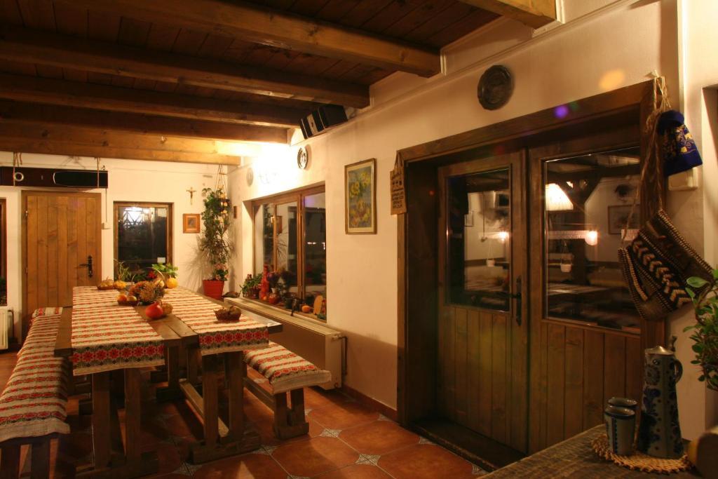Cabana La Noi Hotel Rîşnov Eksteriør billede